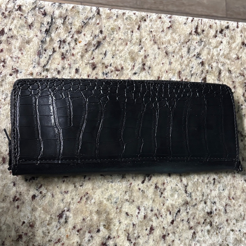Handmade Tooled Brown Leather Wallet - Picture 2 of 2